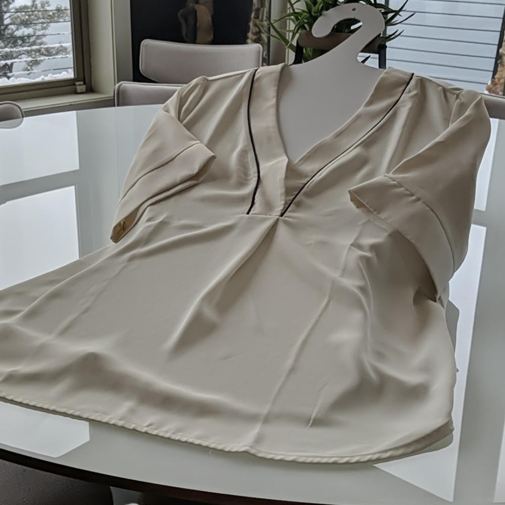 Ann Taylor short sleeve  dress shirt
